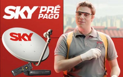 A TV QUE VOCÊ RECARREGA QUANDO QUISER E PUDER SKY Pré-pago Flex HD é a TV que você recarrega igual a um celular. Compre o seu kit com antena, controle e equipamento de alta definição, escolha a programação que preferir e faça a recarga quanto desejar.